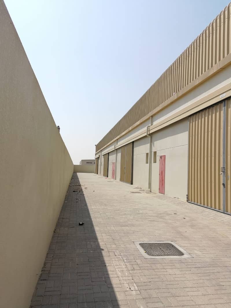 WAREHOUSE FOR SALE IN EMIRATES INDUSTRIAL AREA BLOCK 7