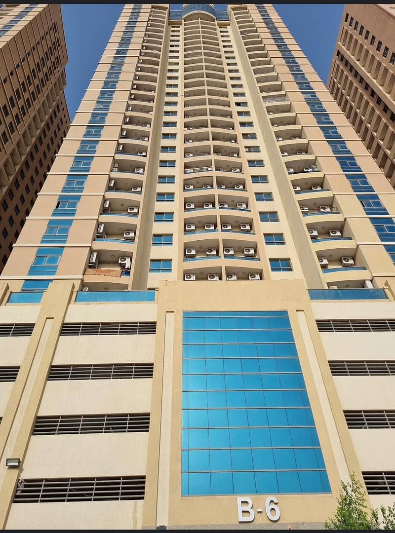 شقة مميزة من 3 غرف نوم للبيع في بارادايس ليك B6 في مدينة الإمارات