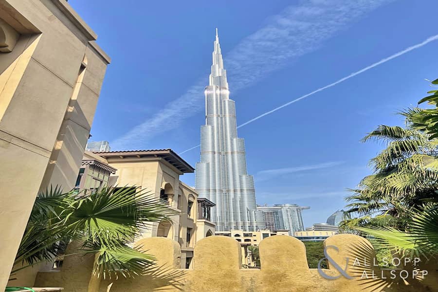 Burj Khalifa View | Garden | Vacant on Transfer