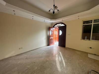 For rent a villa in Wasit area in Sharjah
