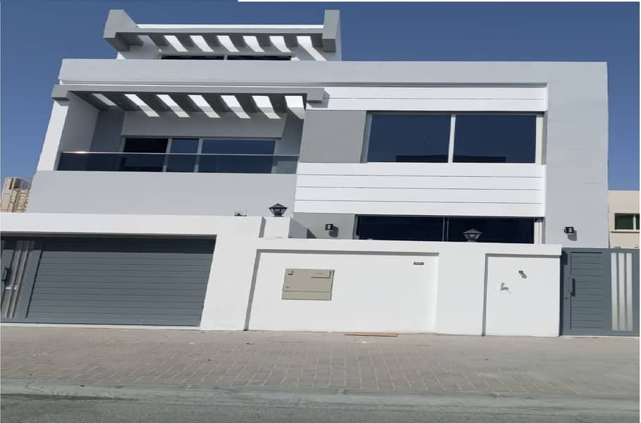 Villa in al yasmeen The area is 3180 square feet