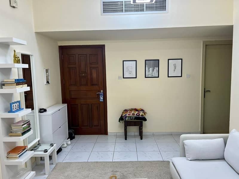 A one-bedroom apartment in Al Jurf with very clean furniture    Close to all services