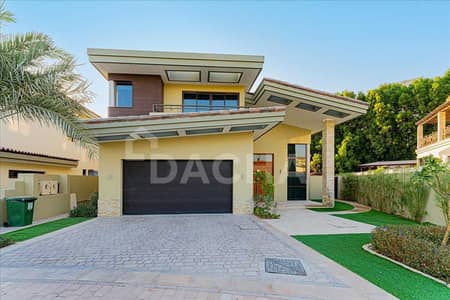 Exclusive: Lake View / Best Layout / MUST SEE
