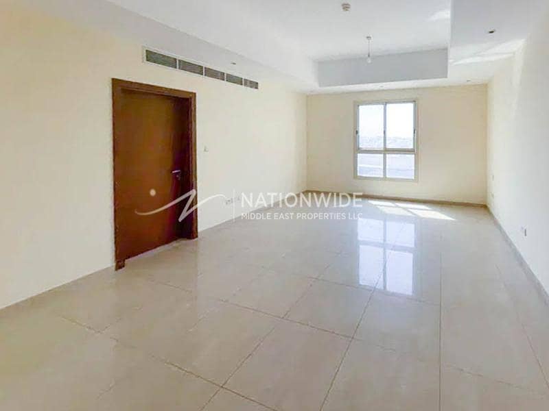 Good Price! Comfortable Unit Ready for Moving