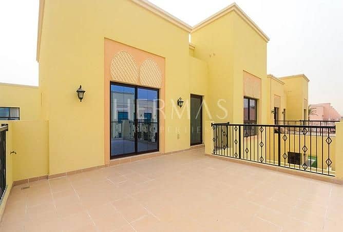 MOTIVATED SELLER | EXCLUSIVE | CLOSE TO MAIN GATE