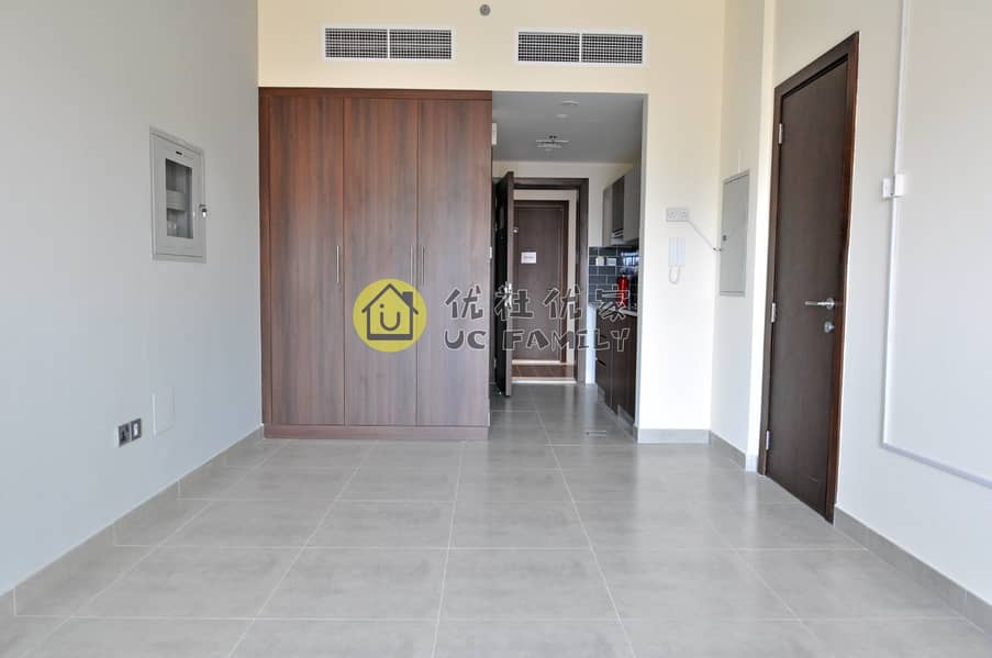 WELL MAINTAINED BLDG - READY TO MOVE IN WELL MAINTAINED BLDG - READY TO MOVE IN
