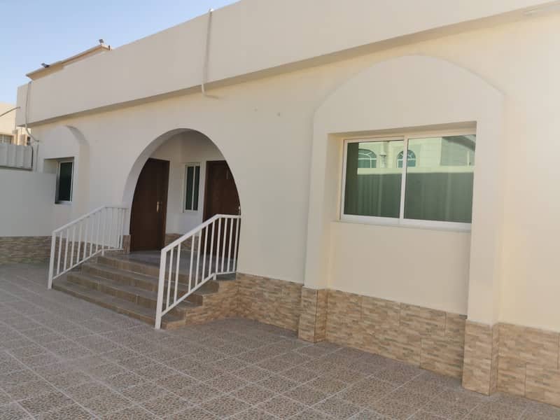 A Nicely Renovated Spacious 6 Bedroom Corner Villa with ACs In Al Mowaihait -3
