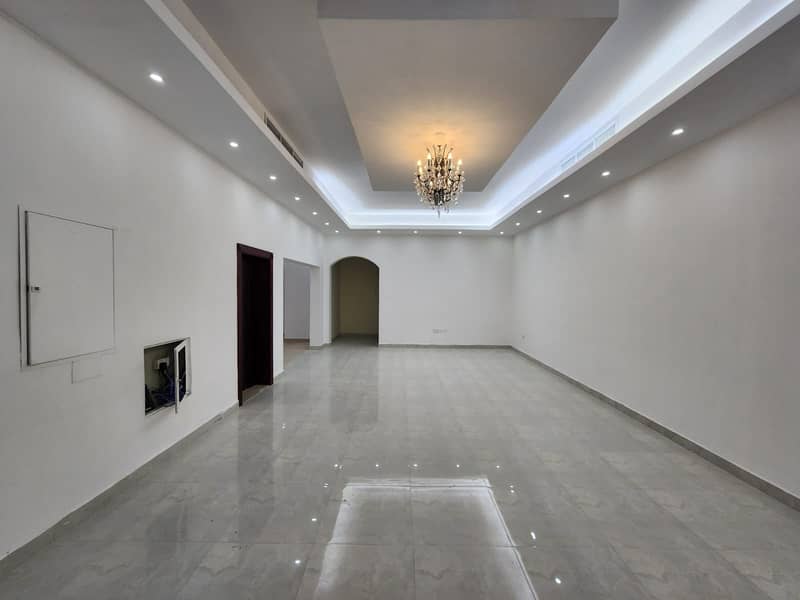 big plot  villa  6 bedroom puls maidroom  villa  for  rent  in  al  warqa  4  , 300k yearly , 15137 sqfts