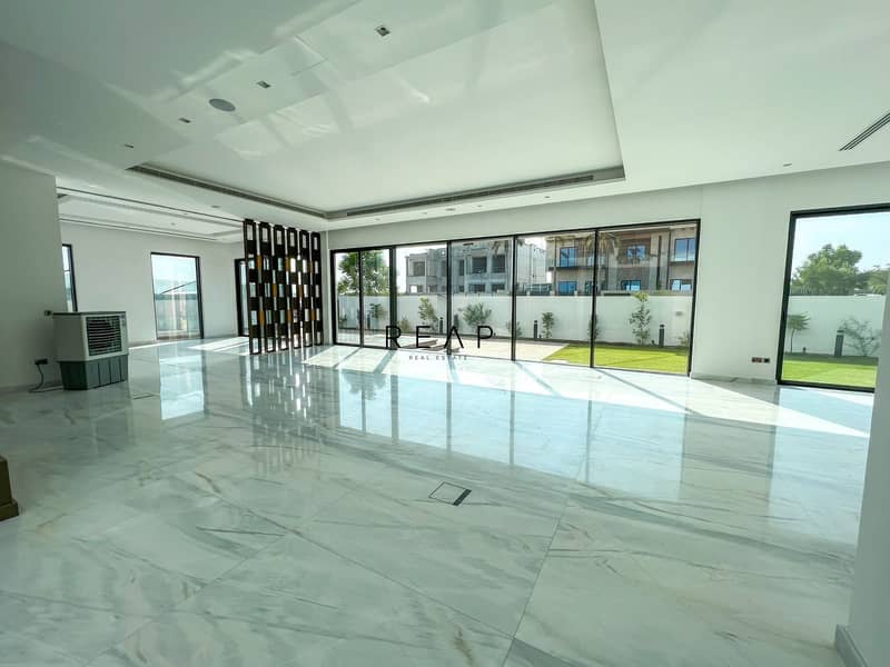 VASTU COMPLIANT | CORNER | MODERN & CONTEMPORARY