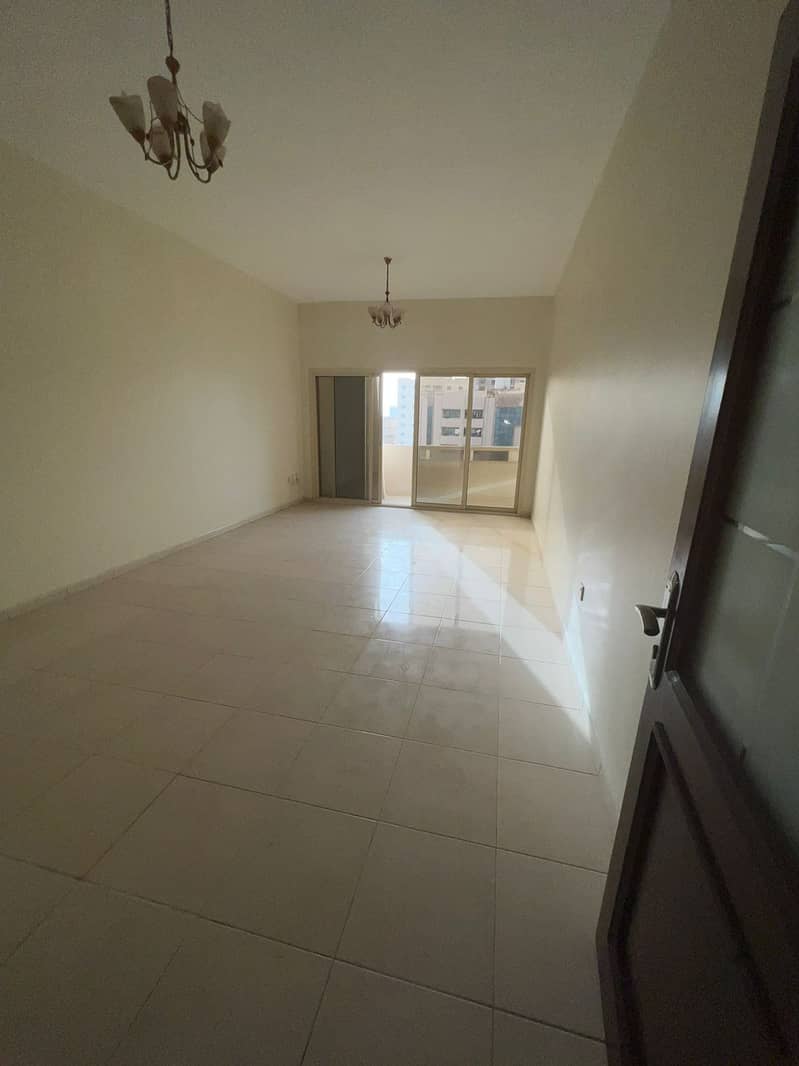 Three-room apartment, large area, central air conditioning