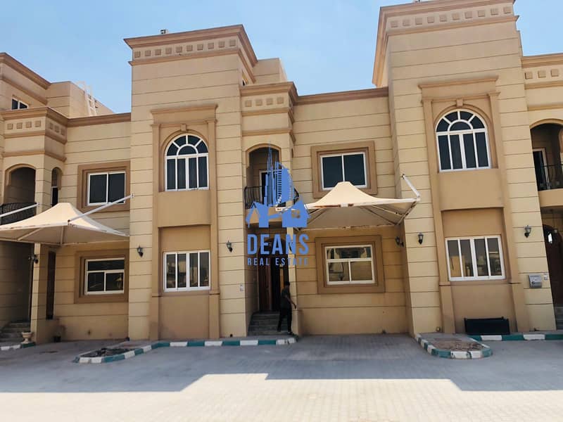 Beautiful !! 4 Bedrooms + Maids Compound Villa Beautiful !! 4 Bedrooms + Maids Compound Villa