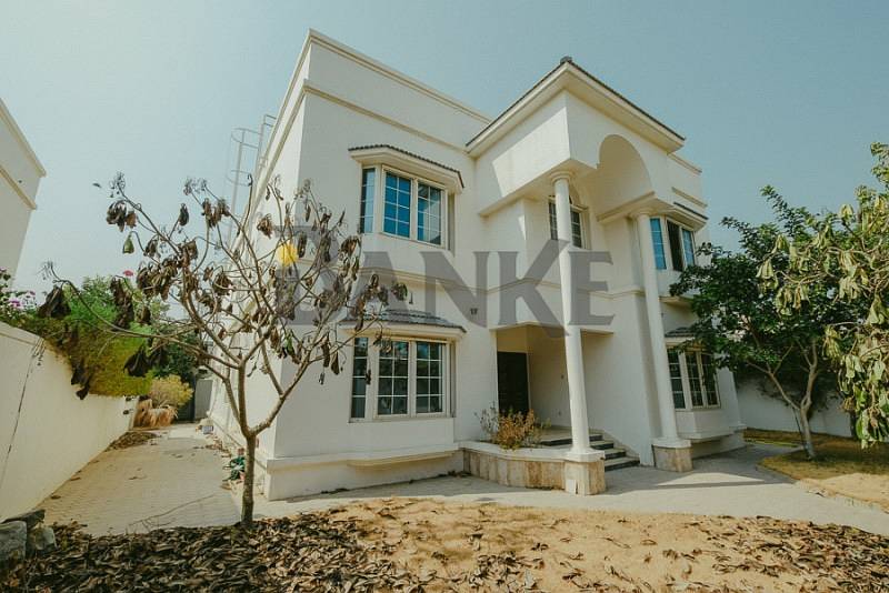 Spacious villa at a great location | Value Deal