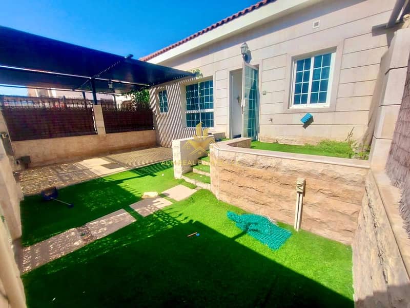 *GREAT DEAL**SINGLE STOREY**HUGE ALL EN-SUITE 2BR VILLA-PVT ENTRANCE-POOL-AWAY FROM FLY PATH