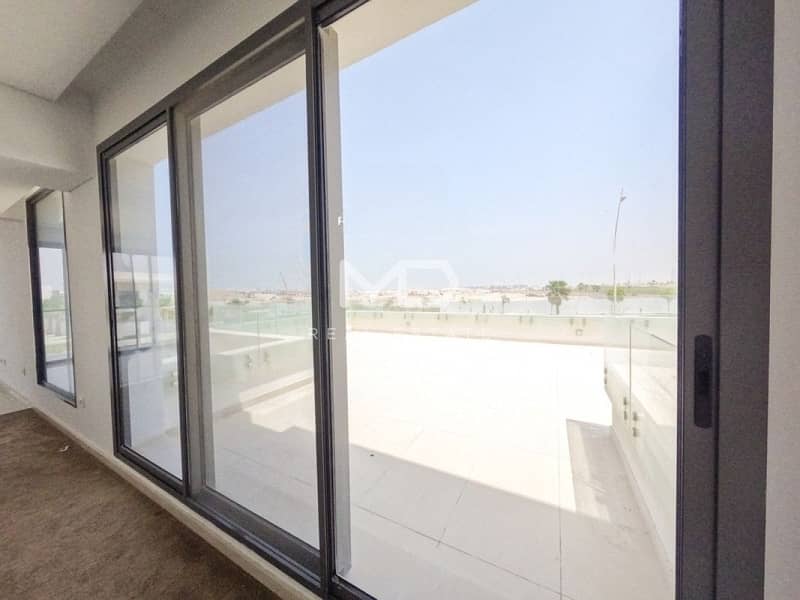 HOT DEAL Upgraded | 4 BR Golf Course |Private Pool HOT DEAL Upgraded | 4 BR Golf Course |Private Pool