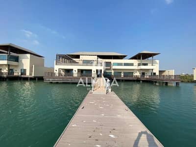 4 Bedroom Villa for Sale in Al Gurm, Abu Dhabi - SEA VIEW | 4BR Master Bedroom | Luxurious