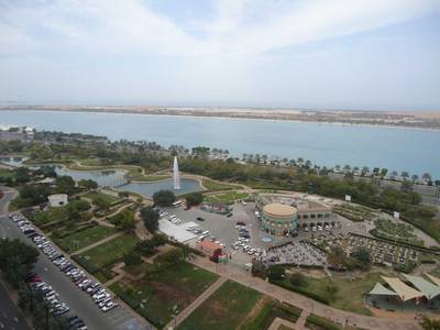 3 Bedroom Flat for Rent in Al Markaziya, Abu Dhabi - Sea View 3BR with Parking and Maid's Room on Cornich 3 Bedroom Flat for Rent in Al Markaziya, Abu Dhabi - Sea View 3BR with Parking and Maid's Room on Cornich