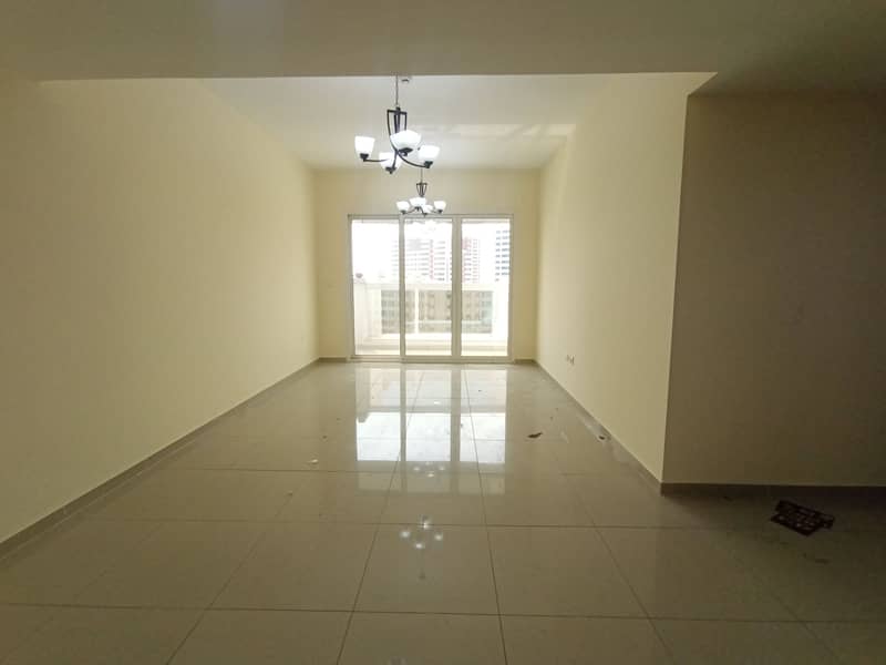Spacious 2bhk Available With 3 Washrooms 2 Balcony Wardrobe Parking Free Rent only 36k