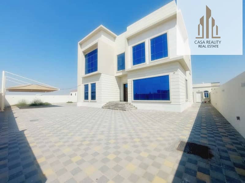 luxury 5 Master BR Villa For Rent In Khawaneej 1