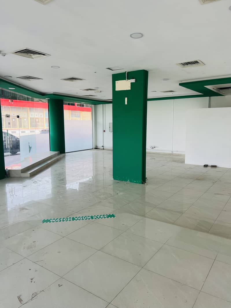 For rent a very large commercial store on the main Al Hamidiya Street in Ajman