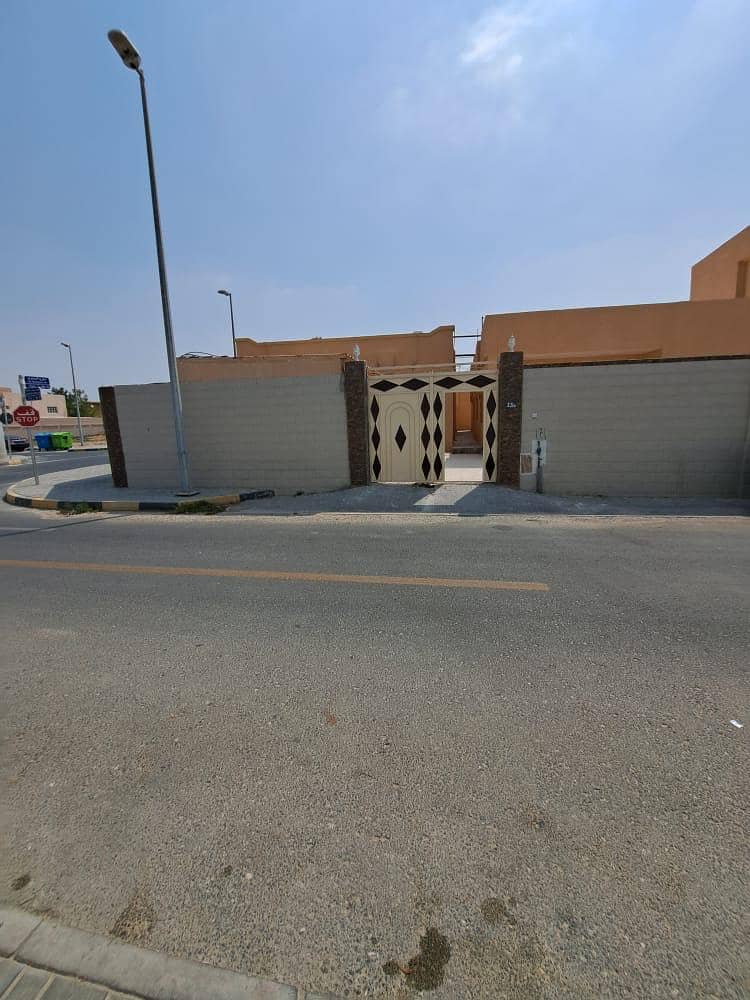 House for rent in Sharjah / Al Hazana area (main house + annex) House for rent in Sharjah / Al Hazana area (main house + annex)