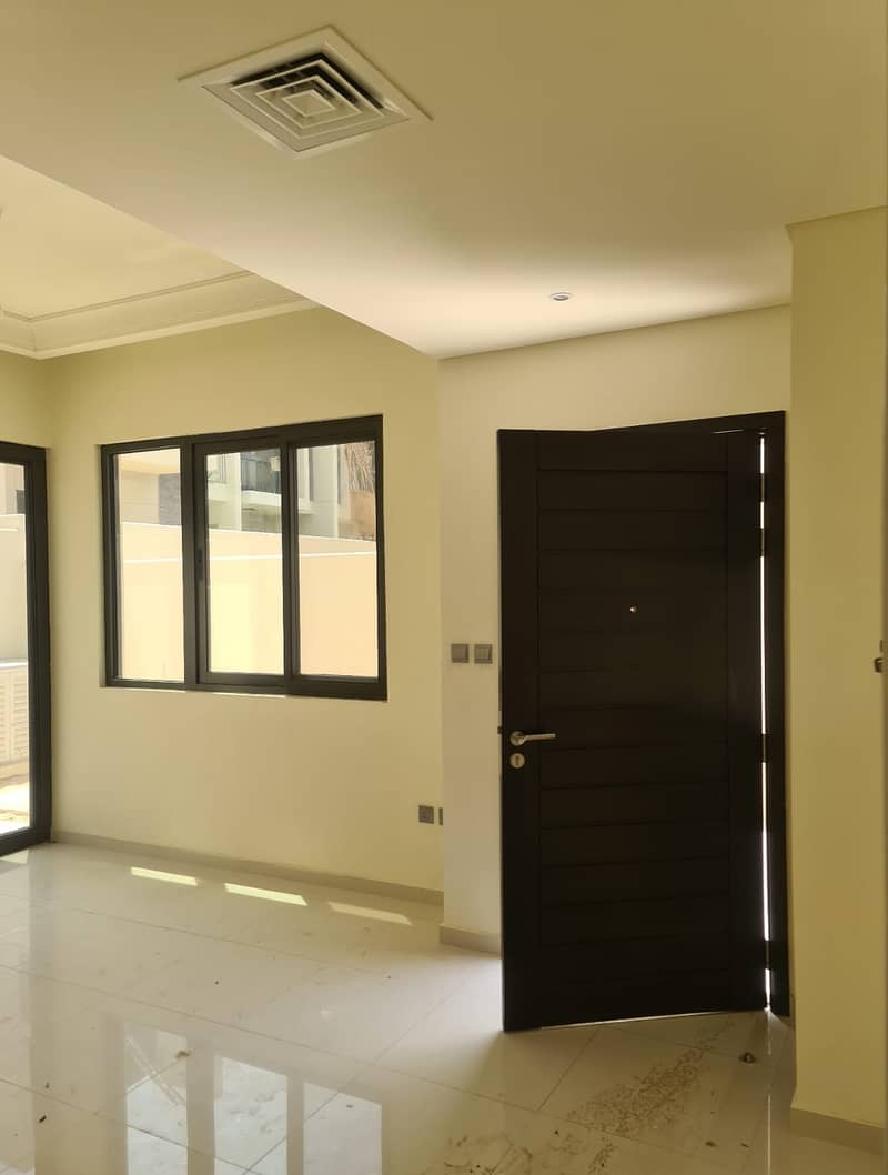 - BRAND NEW - SPACIOUS - R2EM - CORNER - VILLA - FOR SALE - BRAND NEW - SPACIOUS - R2EM - CORNER - VILLA - FOR SALE