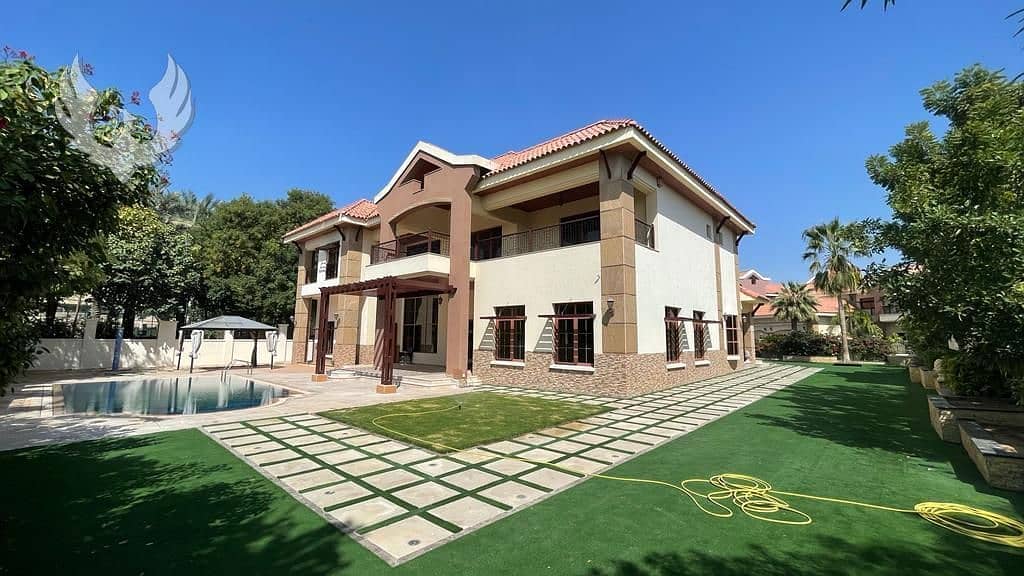 Spacious Family Home | Large Plot | Vacant Spacious Family Home | Large Plot | Vacant