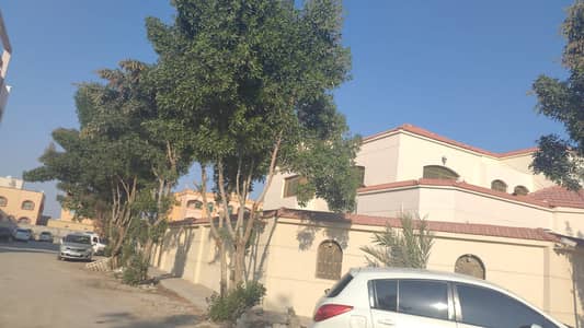 6 Bedroom Villa for Sale in Al Mowaihat, Ajman - Huge Villa For Sale