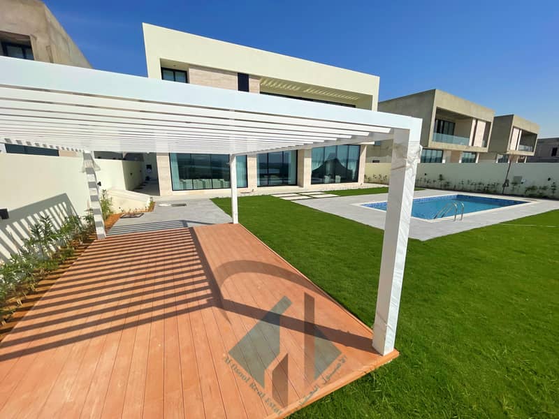 Breathtaking Villa for Sale with Sweeping Golf Course Views in Ajman Breathtaking Villa for Sale with Sweeping Golf Course Views in Ajman