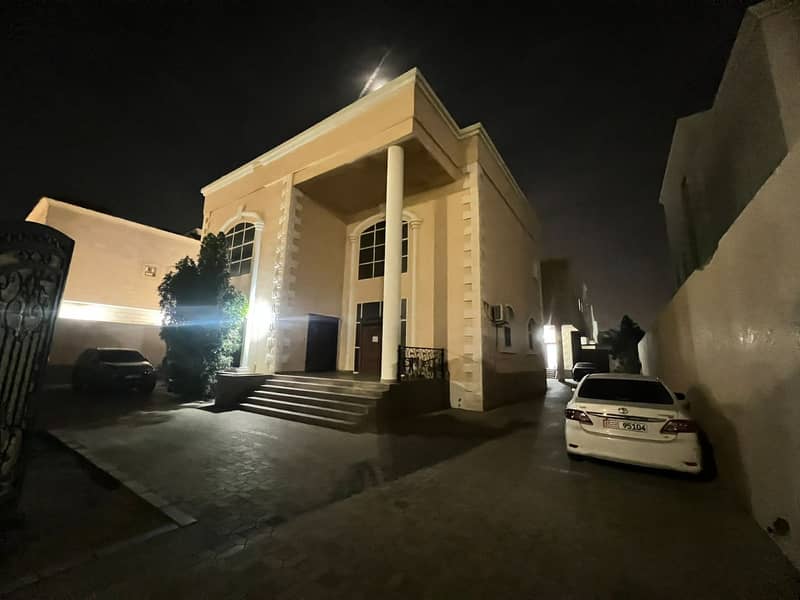 A wonderful studio in Khalifa City, a large area, close to Al Raha Villas and Zamzam Restaurant, monthly 3000
