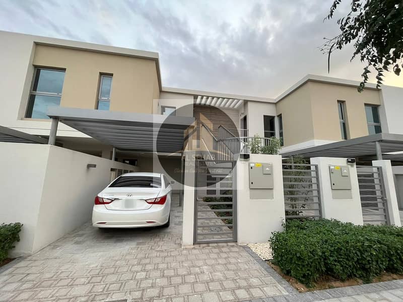 very spacious and luxury 3bhk villa in zahiya garden community only in 100k