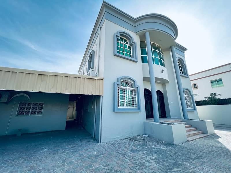 6 master bedroom villa is available for rent /