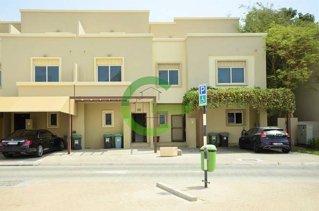 2BR Villa in Arabian with Covered Parking