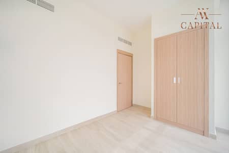 1 Bedroom Flat for Rent in Meydan City, Dubai - Ready Corner Unit with Balcony | Equipped Kitchen