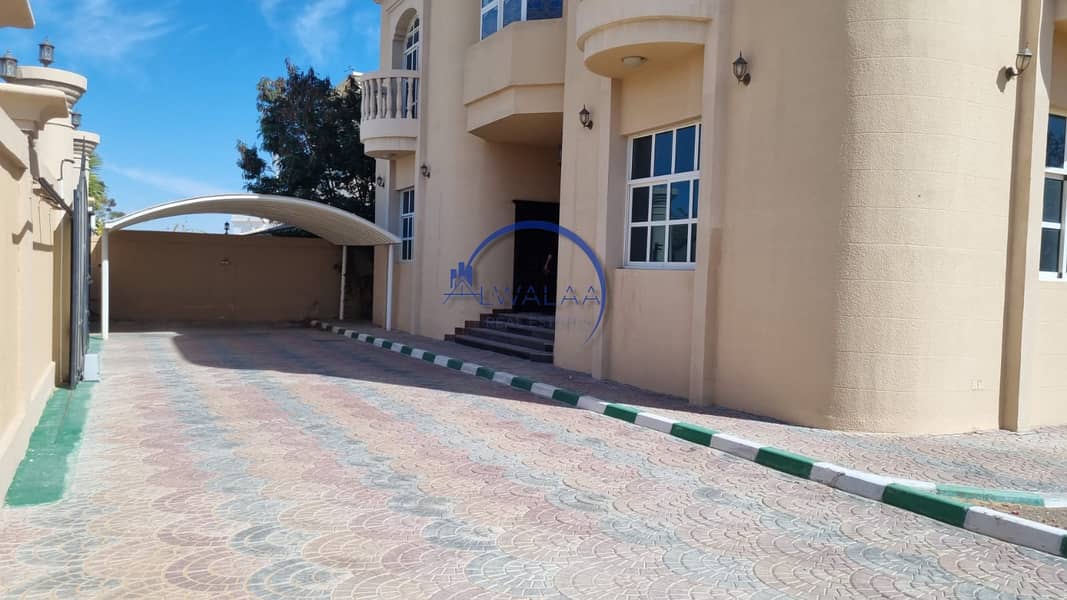 For rent a beautiful 3-storey villa in Zakher Al-Quraih