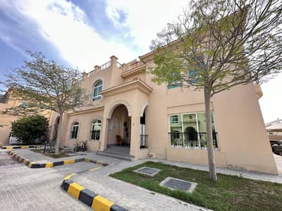 فیلا 5 غرف نوم للايجار في مدينة خليفة، أبوظبي - فیلا في مدينة خليفة 5 غرف 160000 درهم - 6955731