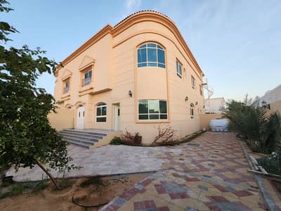 4 bedroom villa for rent in Al jurf Ajman