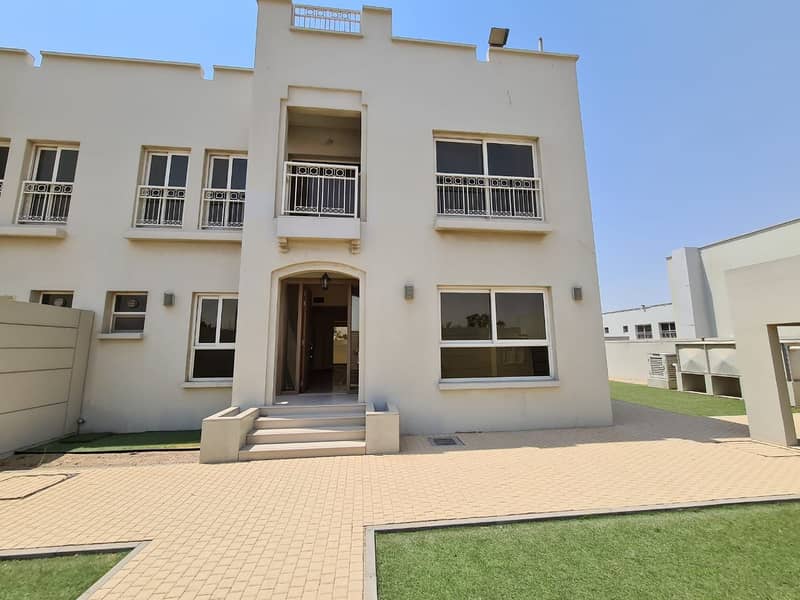 4Br villa available in barashi with pool big living hall and 3 master bedrooms rent just 95k(Osis se 4Br villa available in barashi with pool big living hall and 3 master bedrooms rent just 95k(Osis se