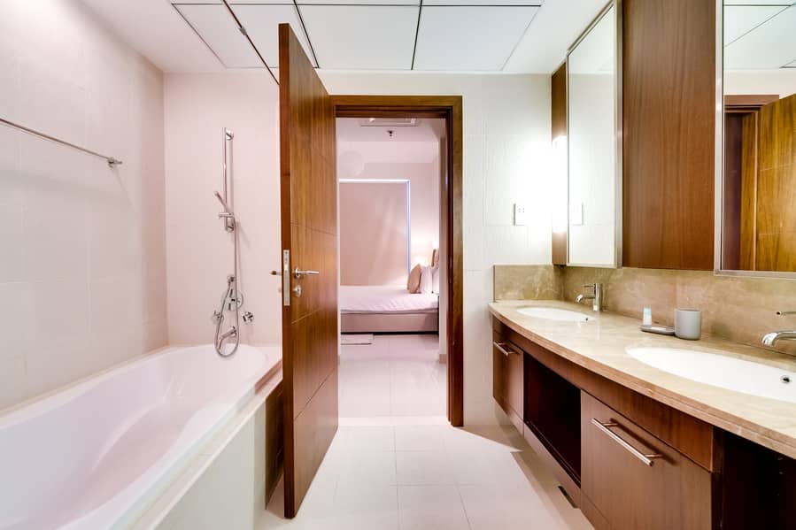 10 Bathroom