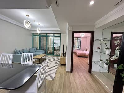 Fully Upgraded |1BR | Partial Sea View | Mid floor