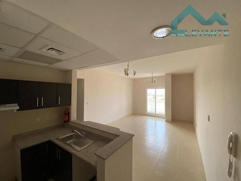 2BR FOR SALE | Spacious Layout | 2 Parkings