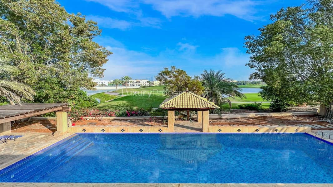 Large Plot | Private Pool | Vacant on Transfer