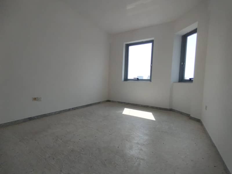 1 Bedroom Appt With Hall Wordrobes Balcony Central Air conditioning Builidng Rent 40k Madinat Zayed