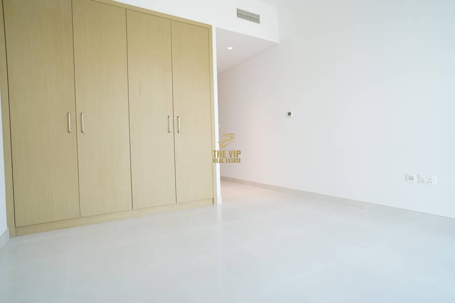شقة في A كريك سايد 18،كريك سايد 18،مرسى خور دبي 2 غرف 1750000 درهم - 6964244