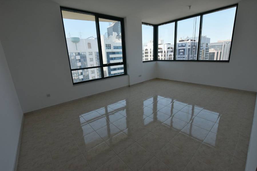 2 bedrooms with Parking in a Very Clean Building on Hamdan