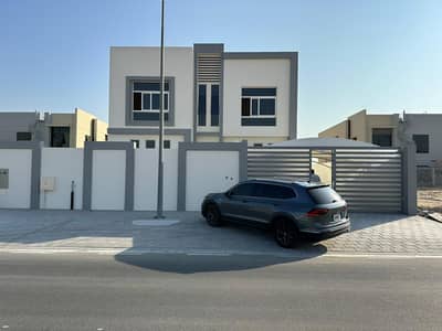 4 Bedroom Villa for Rent in Hoshi, Sharjah - Elegant 4 Bedroom Villa for Rent in 130k | Area 5100 sqft | with Hall and Majlis | Ready to Move|