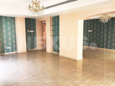 5 Bedroom Villa for Rent in Jumeirah, Dubai - Spacious | Easy Access Location | Vacant