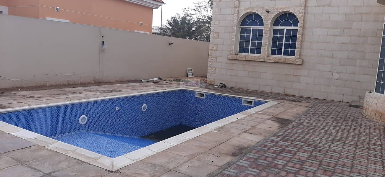 PRIVATE GARDEN | PRIVATE POOL | CORNER INDEPENDENT VILLA PRIVATE GARDEN | PRIVATE POOL | CORNER INDEPENDENT VILLA
