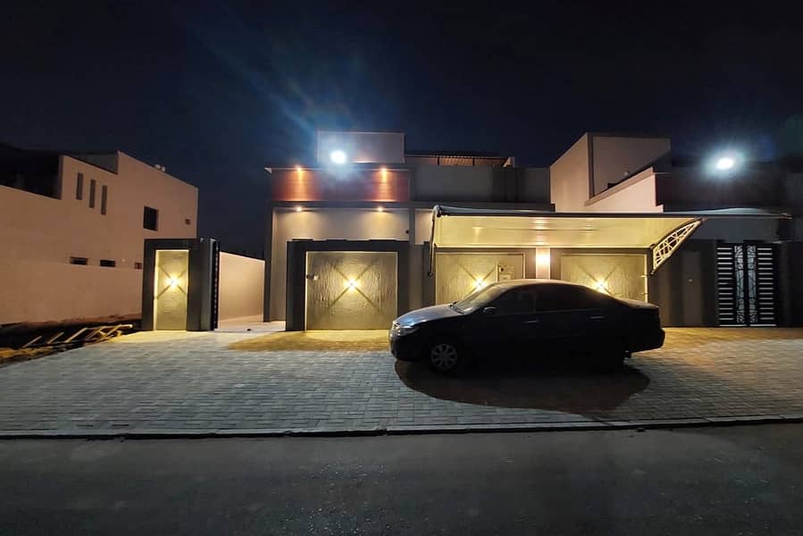 For sale, a villa near the mosque, without down payment, bank financing, 100% freehold, for all nationalities, for life, very excellent finishing, for