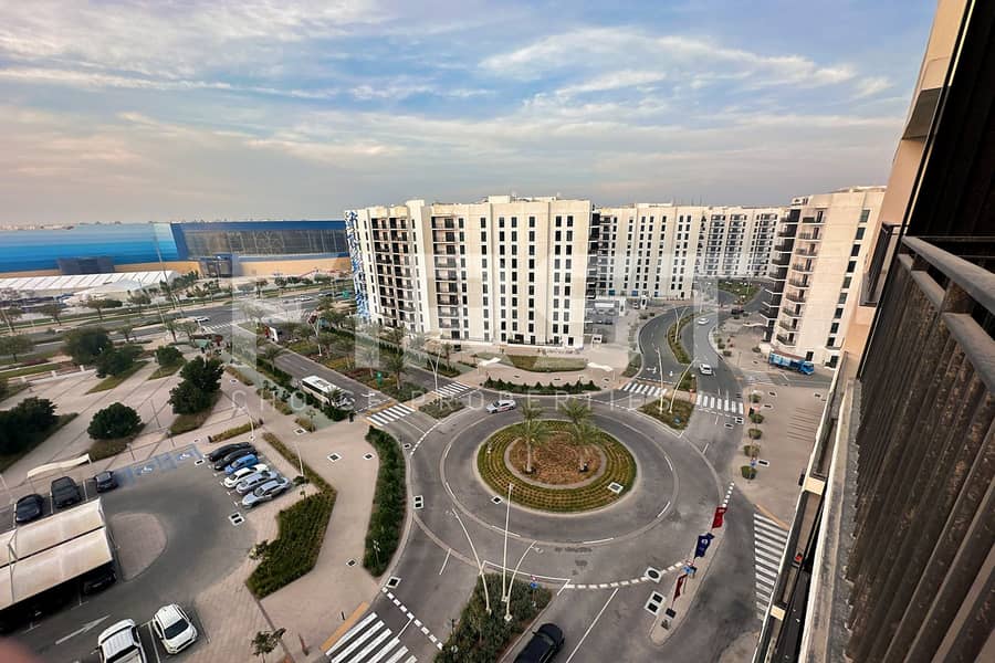 Elegant Layouts l Canal Views l Rent Refund Elegant Layouts l Canal Views l Rent Refund