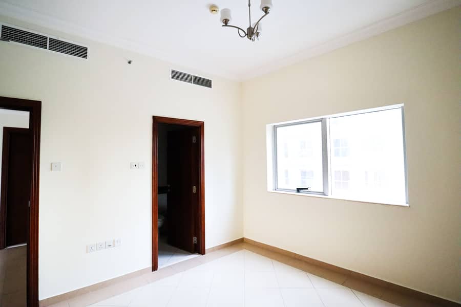 1 BHK WITH BALCONY CLOSE TO METRO STATION FOR FAMILY 63K